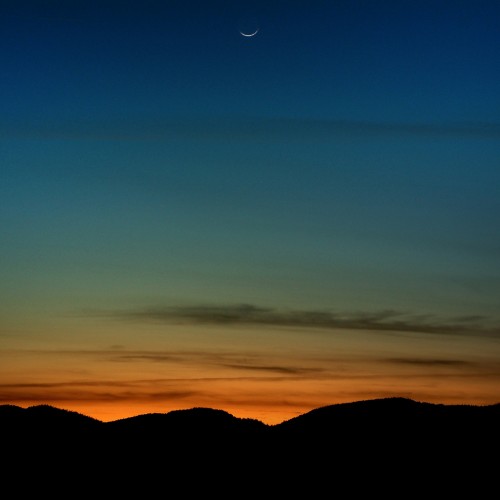 Tahoe Sunsets under a New Spring Moon by TahoeSunsets Ipad wallpaper